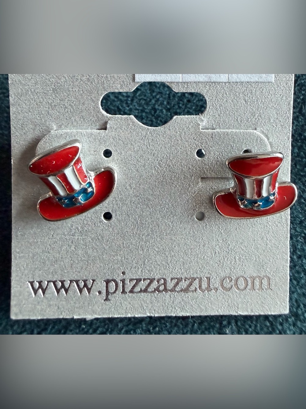 NWT Red Patriotic Top Hat Stud Earrings